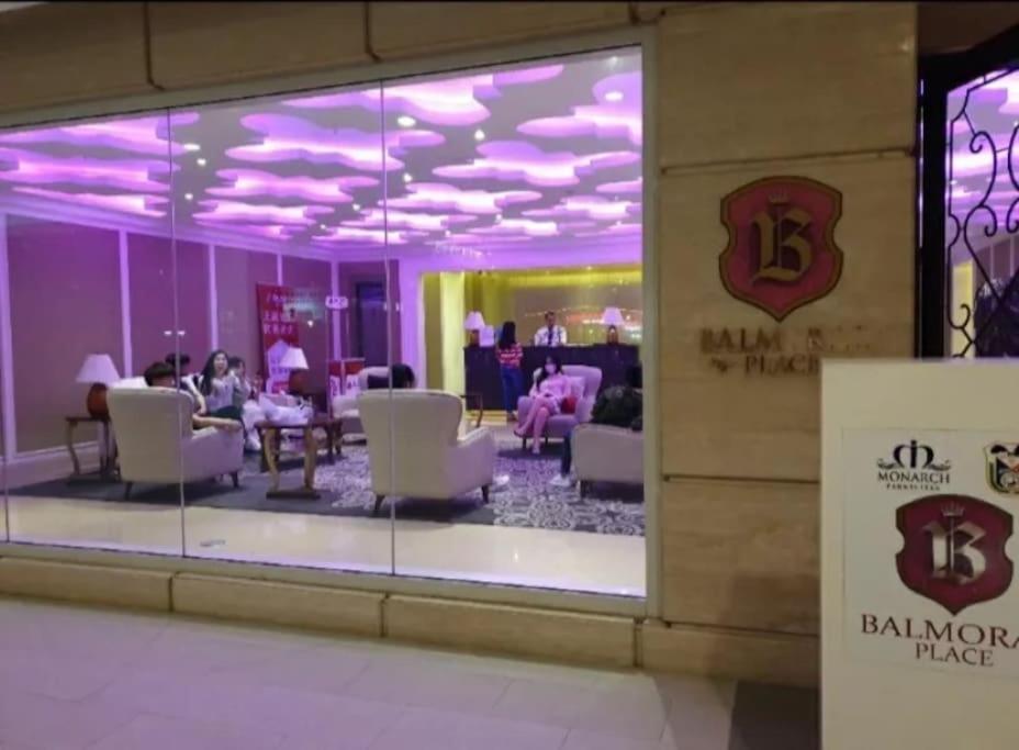 Monarch Parksuites - Balmoral Place Paranaque City ภายนอก รูปภาพ